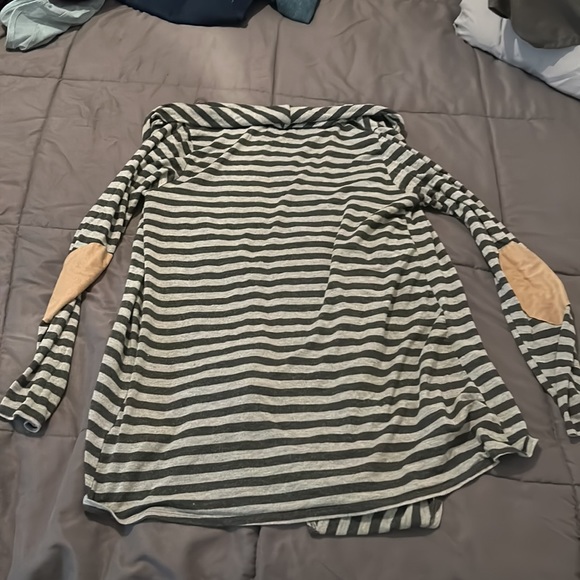 Lightweight Striped Cardigan Size Large - Picture 2 of 2